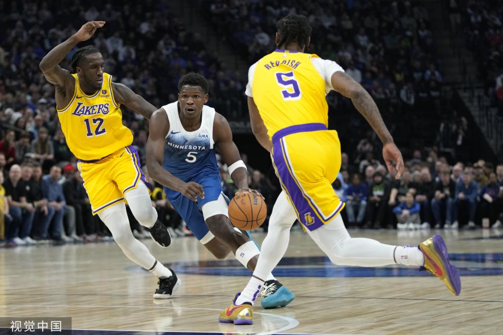 在这样强硬 在这样强硬